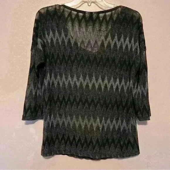 Dana Buchman Black and Gray Chevron Shirt Size Small - Picture 5 of 5